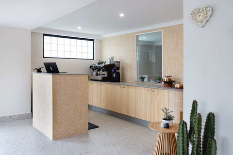 Hotel Hacienda - Great Ocean Road Tourism 1