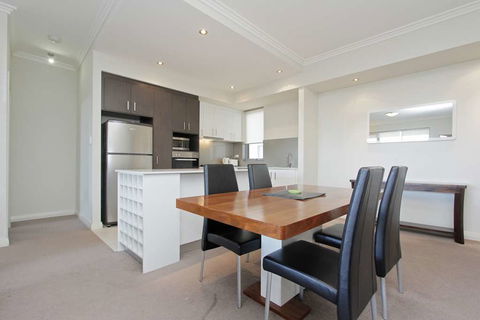 Zappeion Apartments - Great Ocean Road Tourism 1