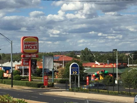 Across Country Motel & Svcd Apts - Great Ocean Road Tourism 1