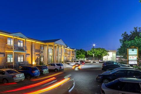 Adelaide Inn - Great Ocean Road Tourism 0