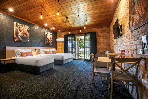 Macquarie Inn - Great Ocean Road Tourism 1