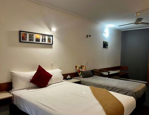 Ayr Traveller's Motel - Great Ocean Road Tourism 1