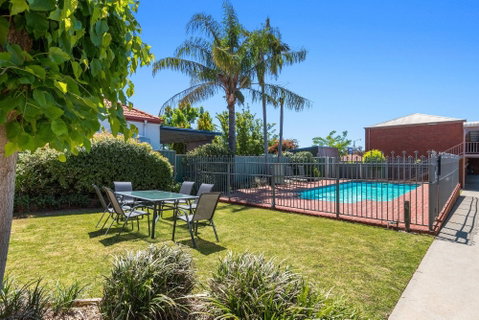 Burke & Wills Motor Inn - Great Ocean Road Tourism 11