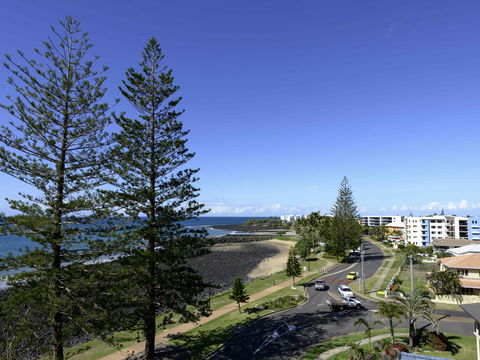 Grand Mercure Apartments Bargara - Great Ocean Road Tourism 11