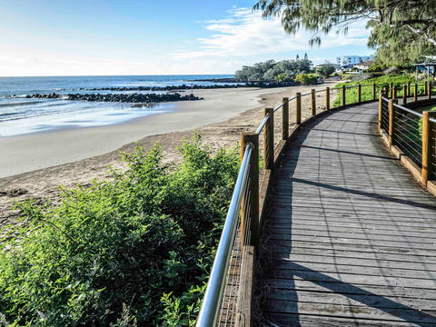 Grand Mercure Apartments Bargara - Great Ocean Road Tourism 13