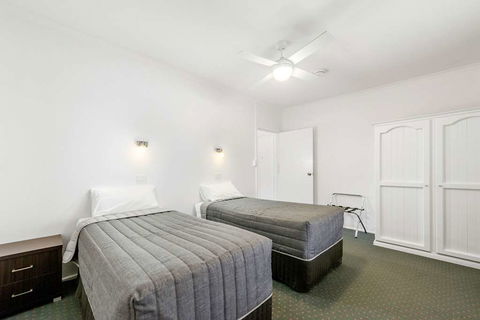 Comfort Inn & Suites Riverland - Great Ocean Road Tourism 8