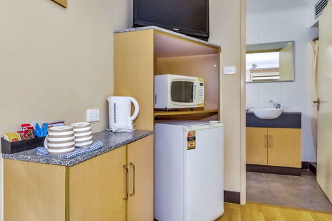 Econo Lodge Karratha - Great Ocean Road Tourism 9