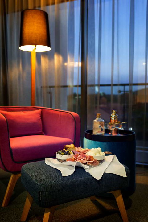 East Hotel - Great Ocean Road Tourism 12