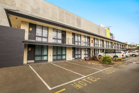 Matthew Flinders Hotel, a NightCap Hotel - Great Ocean Road Tourism 1