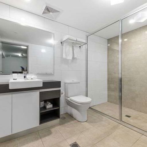 H On Mitchell Apartment Hotel - Great Ocean Road Tourism 2