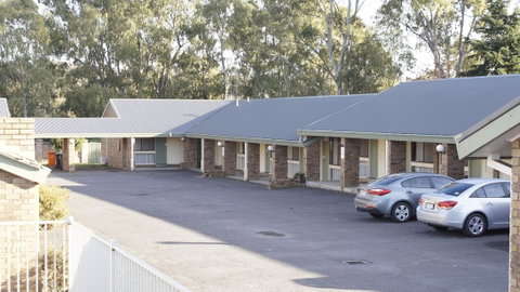 Bendigo Homestead Motor Inn & Apartments - Great Ocean Road Tourism 0