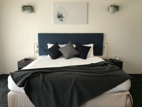 The Clan Lakeside Lodge - Great Ocean Road Tourism 1