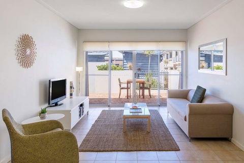 Nesuto Geraldton Apartment Hotel - Great Ocean Road Tourism 1