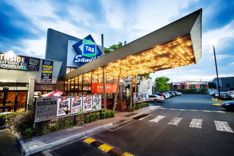 Sandbelt Club Hotel - Great Ocean Road Tourism 0