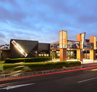 Nightcap at Keysborough Hotel - Great Ocean Road Tourism