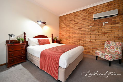 Narrandera Club Motor Inn - Great Ocean Road Tourism 1