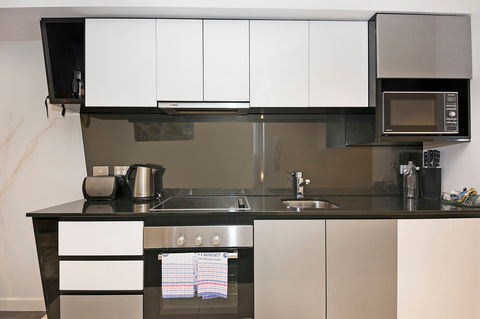 Astra Apartments Perth - Great Ocean Road Tourism 14