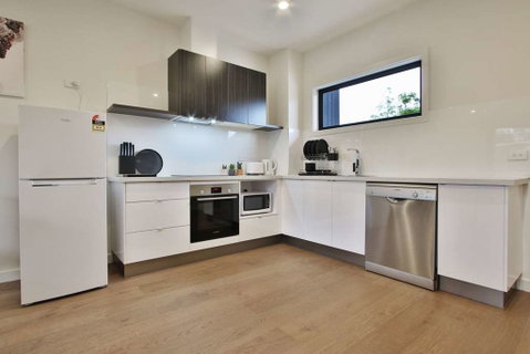 Quality Apartments Dandenong - Great Ocean Road Tourism 6