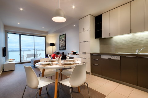 Caroline Serviced Apartments - Great Ocean Road Tourism 11