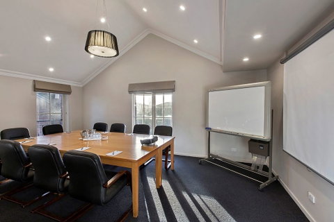 Best Western Plus The Buckingham Inn - Great Ocean Road Tourism 7