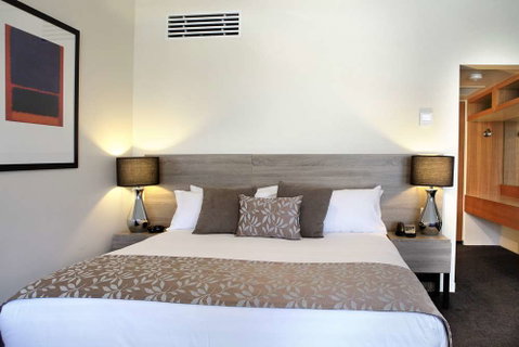 Dingley International Hotel - Great Ocean Road Tourism 10