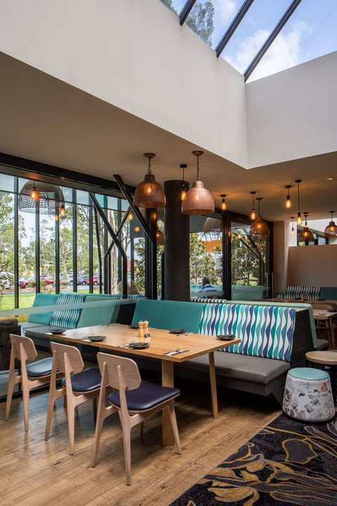 Dingley International Hotel - Great Ocean Road Tourism 13