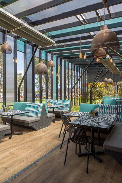 Dingley International Hotel - Great Ocean Road Tourism 15