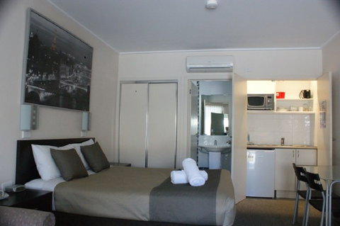 Bendigo Homestead Motor Inn & Apartments - Great Ocean Road Tourism 1