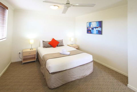 Caloundra Central Apartment Hotel - Great Ocean Road Tourism 3