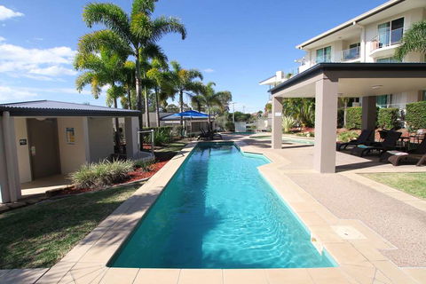 Caloundra Central Apartment Hotel - Great Ocean Road Tourism 8