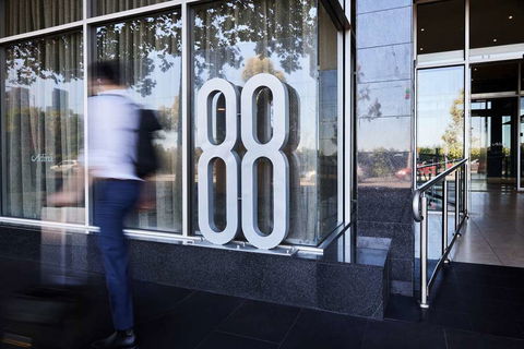 Adina Apartment Hotel on Flinders Street - Great Ocean Road Tourism 0