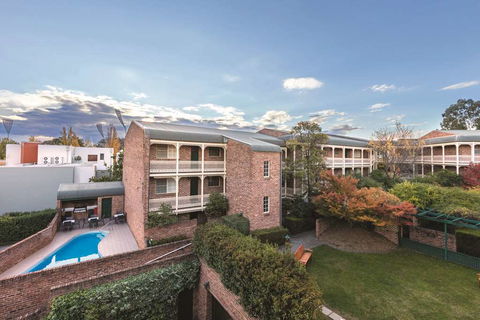 Adina Serviced Apts Canberra Kingston - Great Ocean Road Tourism 1