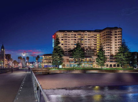 Stamford Grand Adelaide - Great Ocean Road Tourism 0
