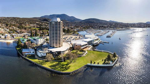 Wrest Point Hotel & Casino - Great Ocean Road Tourism 0