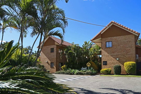 Quality Hotel Robertson Gardens - Great Ocean Road Tourism 0