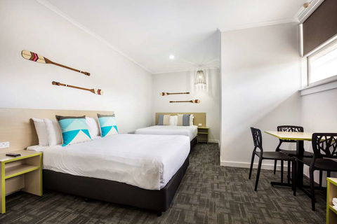 Caringbah Hotel, A NightCap Hotel - Great Ocean Road Tourism 4