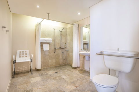 Holiday Inn Potts Point - Great Ocean Road Tourism 5