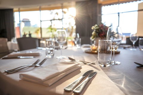 Holiday Inn Potts Point - Great Ocean Road Tourism 8