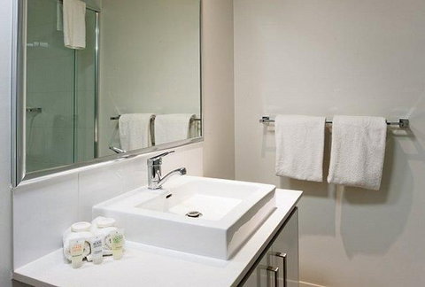 Essence Apartments Chermside - Great Ocean Road Tourism 3