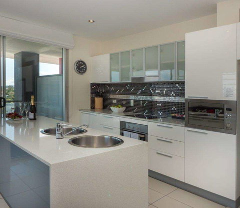 The Chermside Apartments - Great Ocean Road Tourism 13