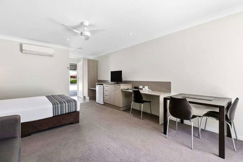 Econo Lodge Beachside - Great Ocean Road Tourism 9