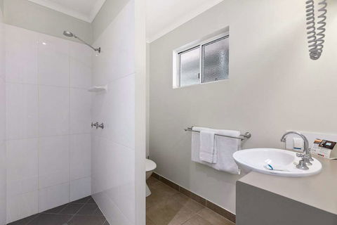 Econo Lodge Beachside - Great Ocean Road Tourism 16