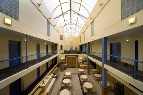 Capital Executive Apt Hotel Canberra - Great Ocean Road Tourism 1