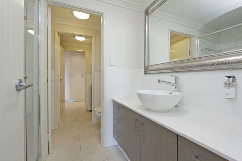 Zappeion Apartments - Great Ocean Road Tourism 2