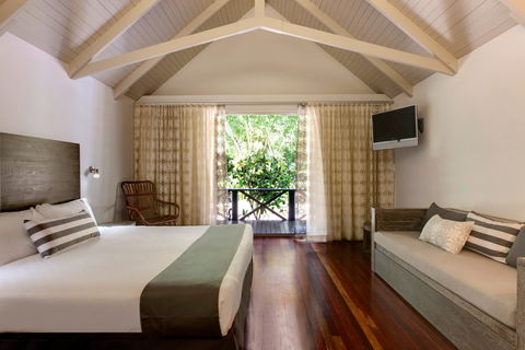 Hamilton Island Palm Bungalows - Great Ocean Road Tourism 0
