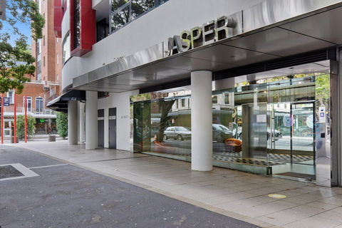 Astra Jasper - Great Ocean Road Tourism 2