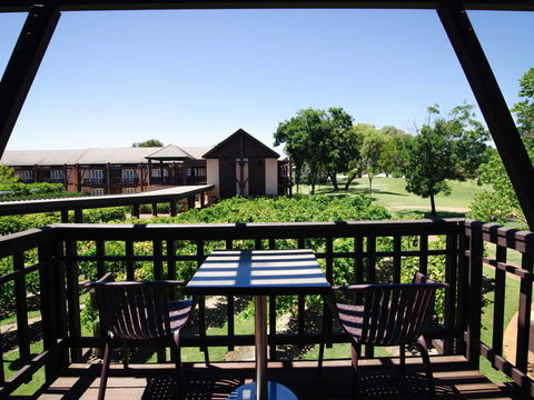 Novotel Swan Valley Vines Resort Hotel - Great Ocean Road Tourism 0