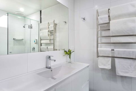 Hamilton Lonsdale Motel - Great Ocean Road Tourism 2