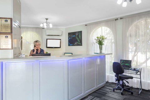 Best Western Cathedral Motor Inn - Great Ocean Road Tourism 3