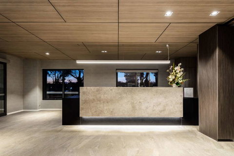 Quality Hotel Lakeside - Great Ocean Road Tourism 3